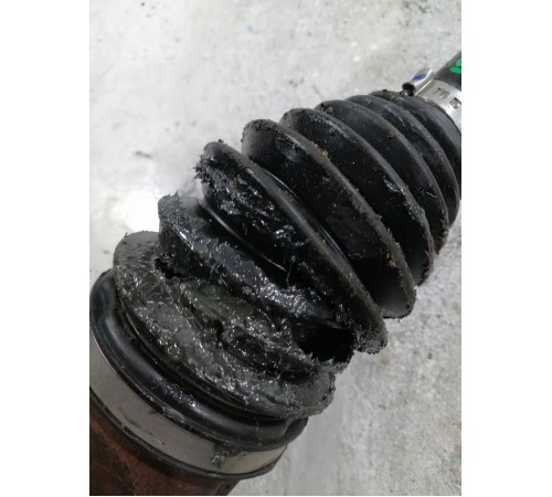 Привод передний правый