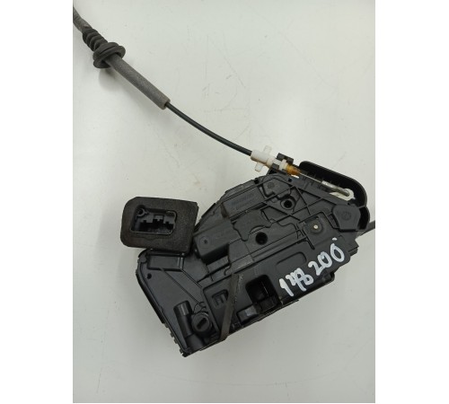 Замок двери задний левый