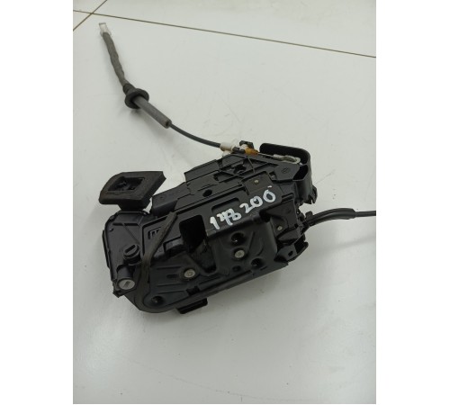 Замок двери задний левый