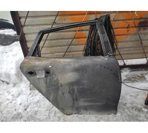 Дверь(задняя правая)