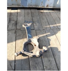 Кулак поворотный задний левый