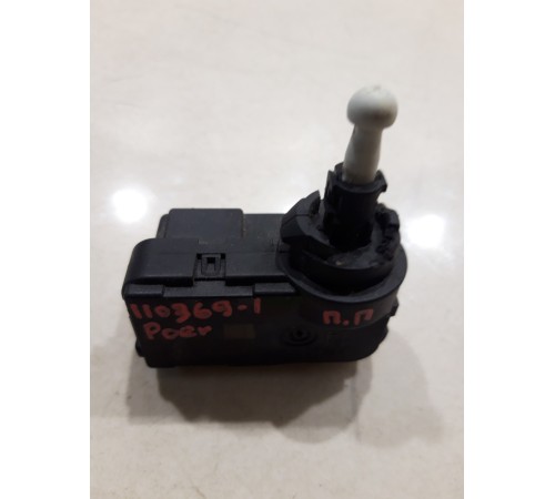 Моторчик корректора фары(правый)