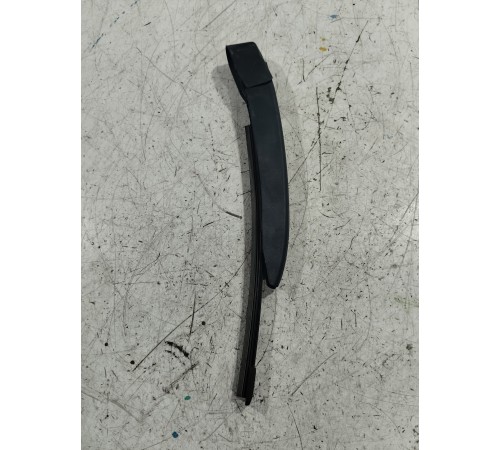 Поводок крышки багажника