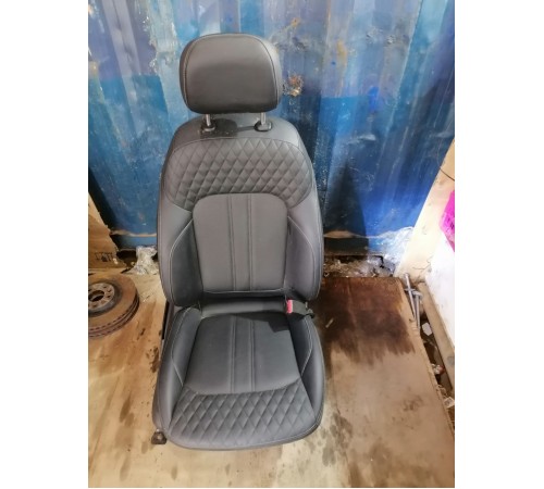 Сиденье переднее правое