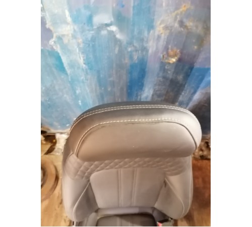 Сиденье переднее правое