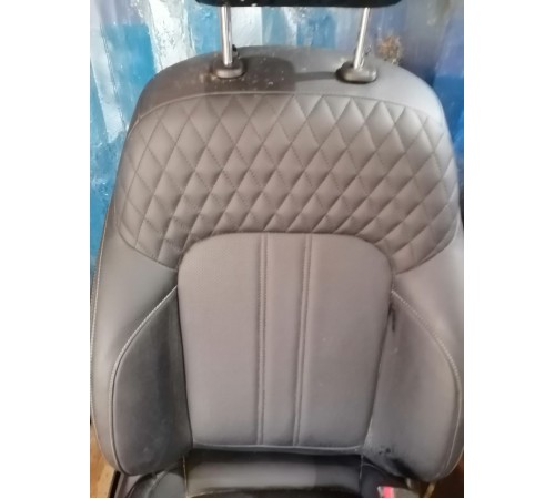 Сиденье переднее правое