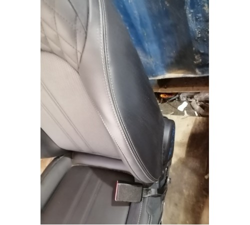 Сиденье переднее правое