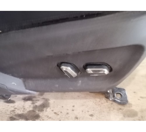 Сиденье переднее правое