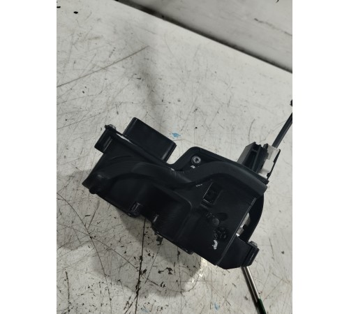 Замок двери задний левый