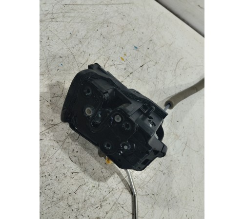 Замок двери задний левый