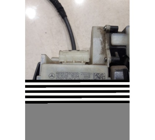 Камера заднего вида с ручкой открывания багажника