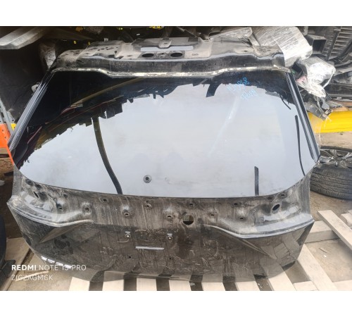 Крышка багажника со стеклом