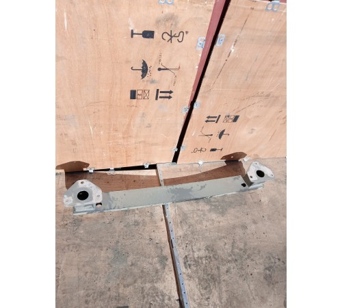 Усилитель заднего бампера