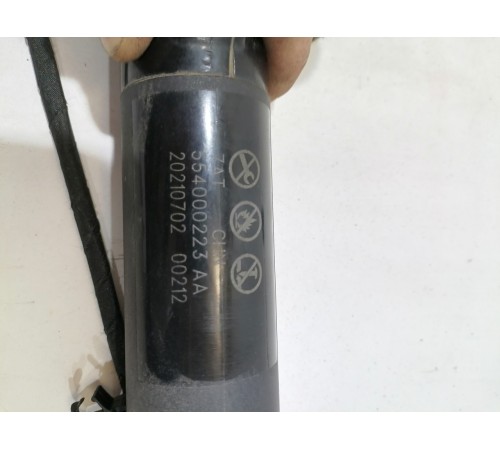 Амортизатор двери крышки багажника правый