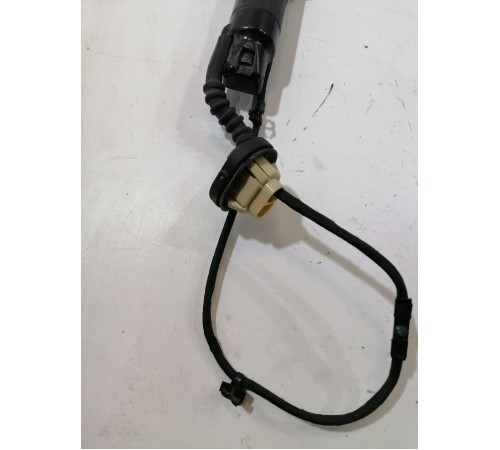 Амортизатор двери крышки багажника правый