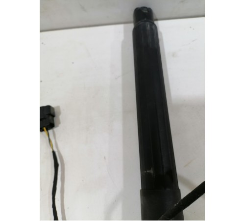 Амортизатор двери крышки багажника правый