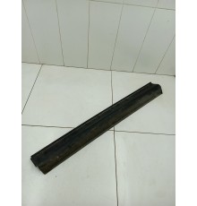 Молдинг двери передний левый (нижний)