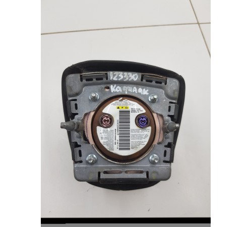 Подушка безопасности водителя