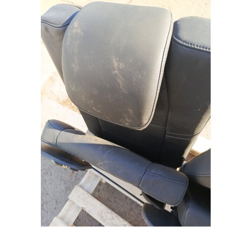 Сиденье третьего ряда