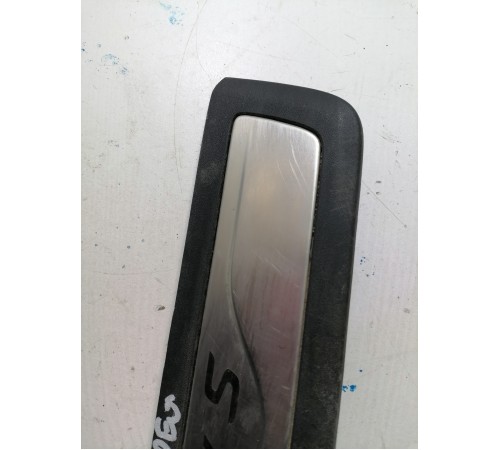 Накладка порога задняя правая