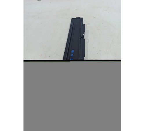 Накладка двери (задняя правая)