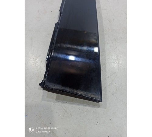 Накладка двери (задняя правая)