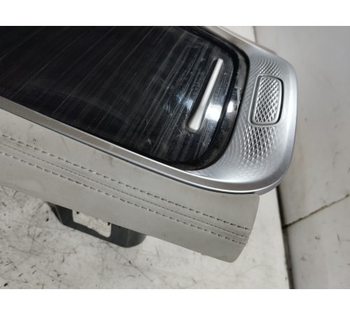 Накладка ящик центральной консоли