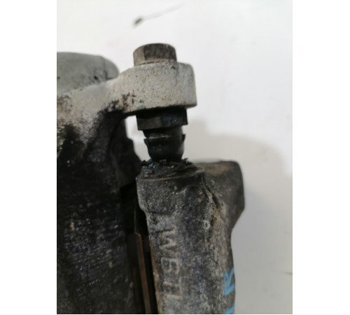 Суппорт тормозной передний правый