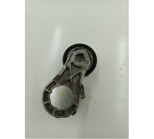 Ролик натяжитель приводного ремня