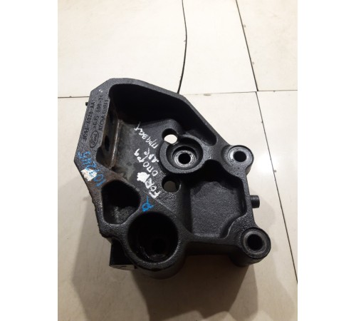 Опора двигателя правая