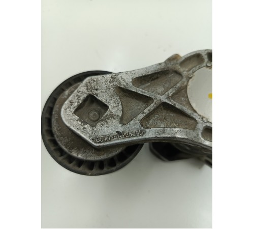 Ролик натяжитель приводного ремня