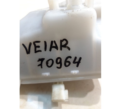 Бачок главного тормозного цилиндра