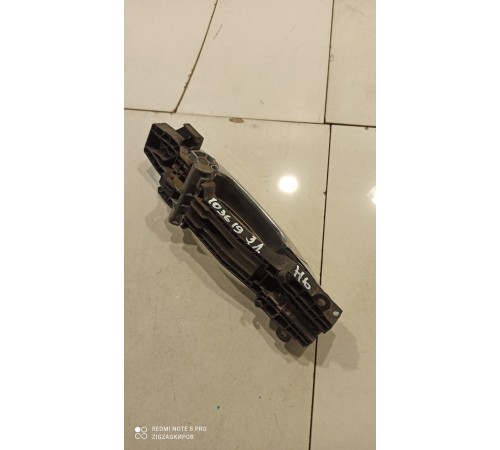 Ручка двери (задняя левая внешняя)