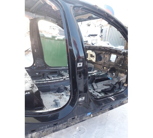 Порог со стойкой(правый)