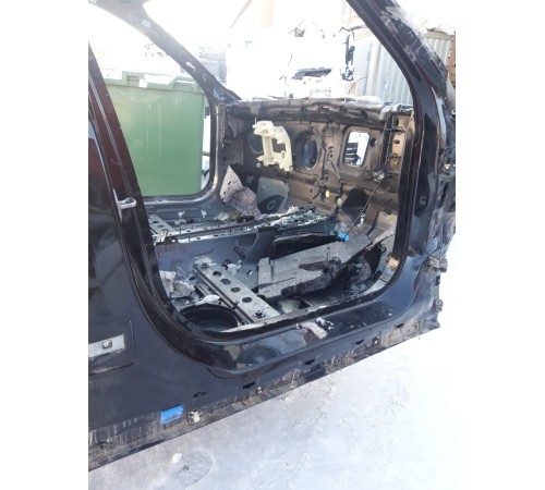 Порог со стойкой(правый)