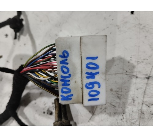 Электропроводка центральной консоли салона