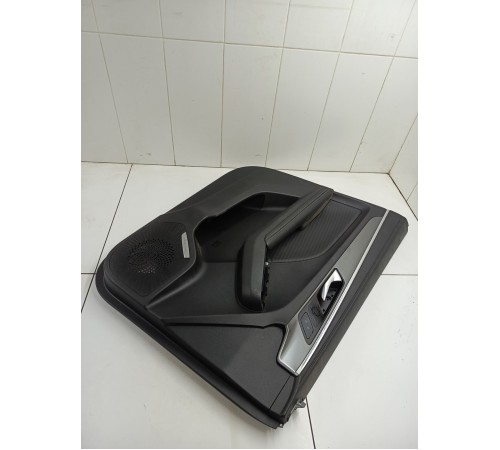 Обшивка двери передняя левая