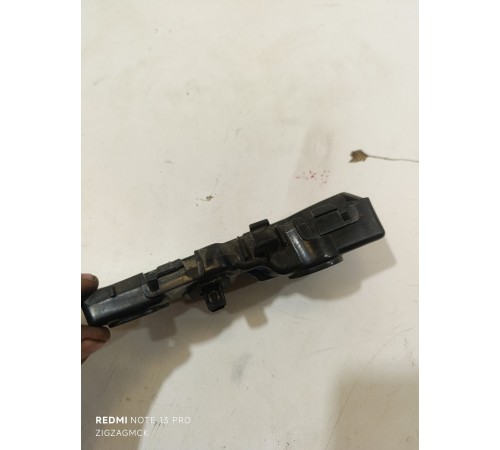 Кронштейн заднего бампера левый