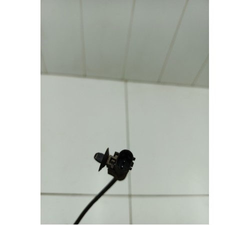 Кулак поворотный передний левый в сборе