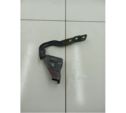 Петля капота левая