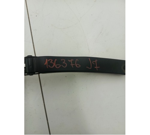 Поводок стеклоочистителя Правый