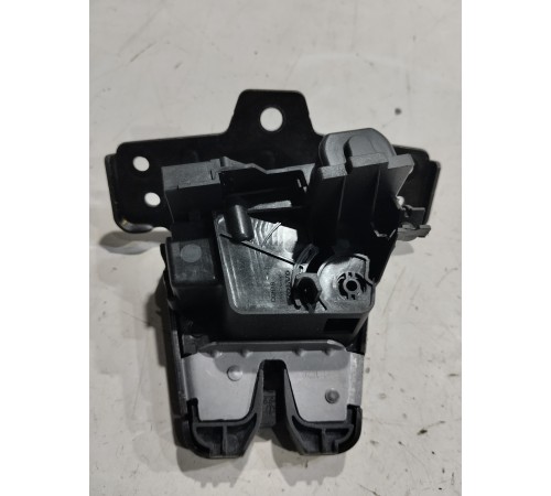 Замок багажника