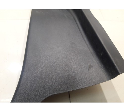 Обшивка стойки (задняя, правая)