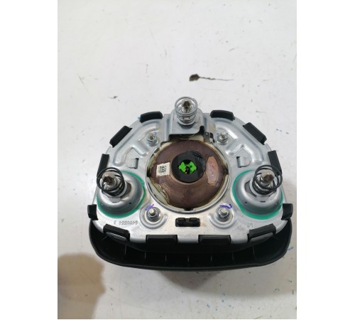 	Подушка безопасности в руль