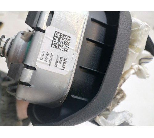 	Подушка безопасности в руль