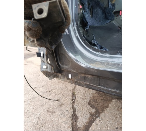 Порог со стойкой левый