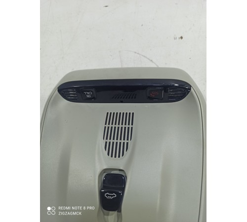 Плафон внутреннего освещения(передний)