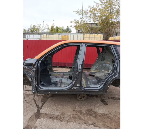 Порог со стойкой левый