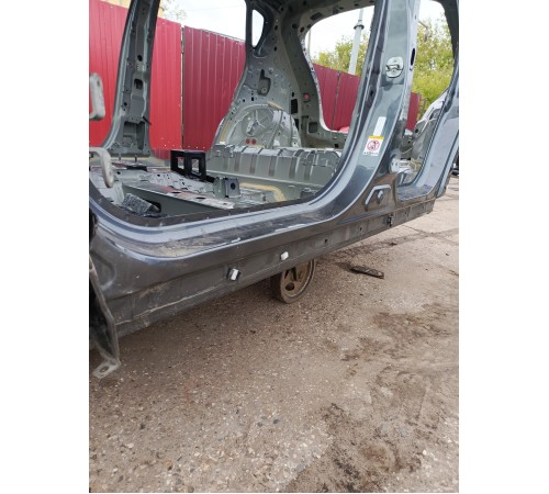 Порог со стойкой левый