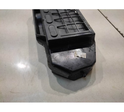 жабо под дворники левое